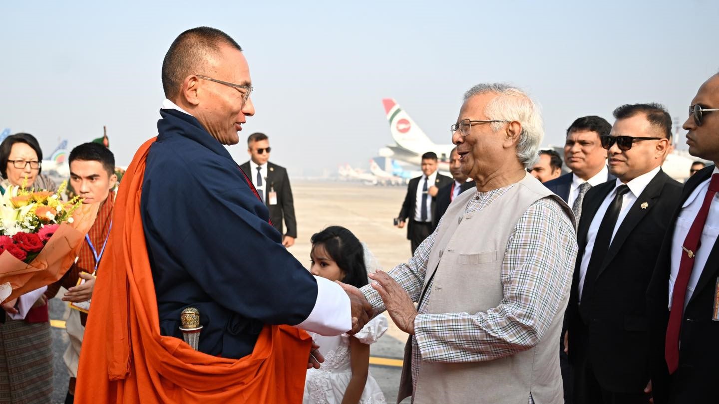 ঢাকায় পৌঁছেছেন ভুটানের প্রধানমন্ত্রী শেরিং টোবগে